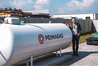 Spokojený zákazník Primagasu s nadzemním plynovým zásobníkem